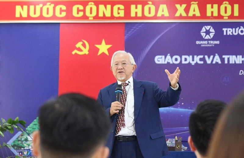 GS. Phan Văn Trường: Doanh nghiệp phải tạo giá trị trước khi kiếm tiền
