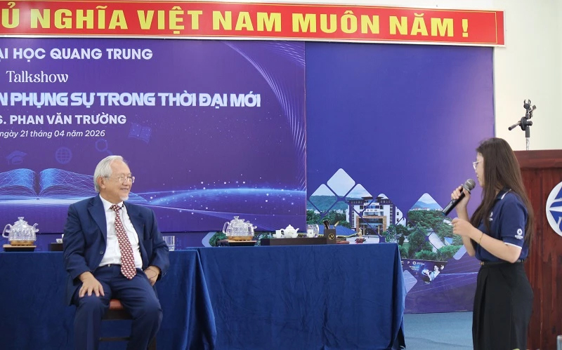 GS Phan Văn Trường: Phụng sự là đích đến của giáo dục