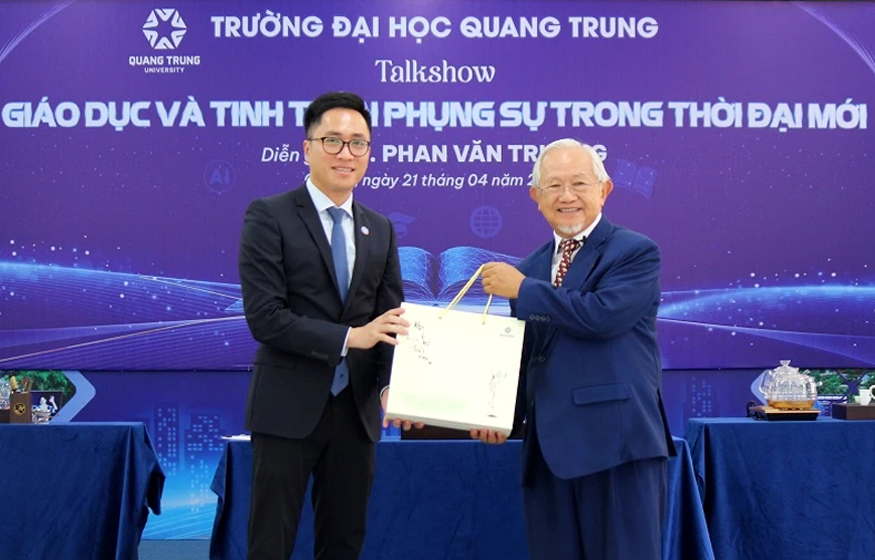 GS. Phan Văn Trường: Phụng sự là đích đến của giáo dục